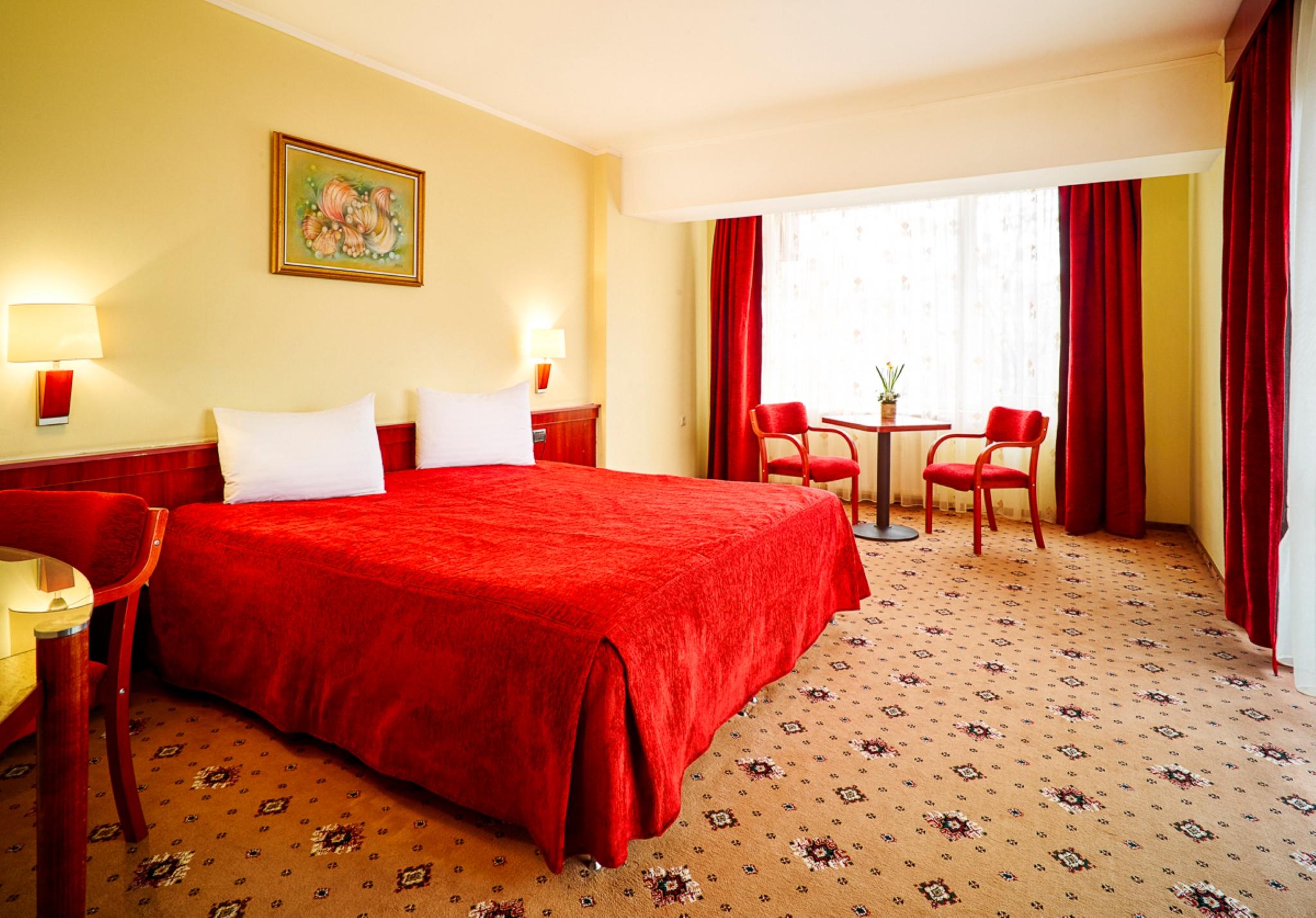 Caro Hotel 4*