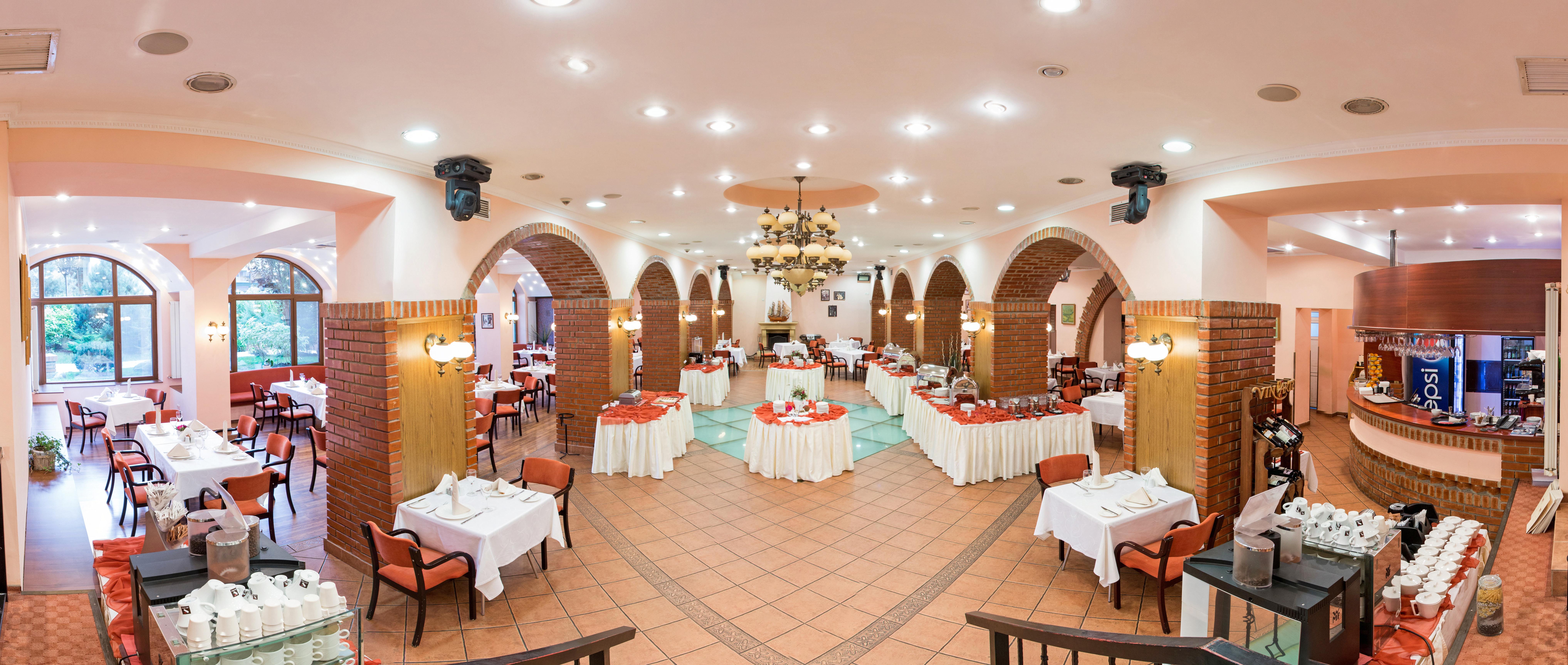 Caro Hotel